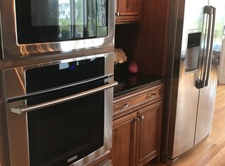 56 Old Harbor Rd, Hyannis, MA 02601