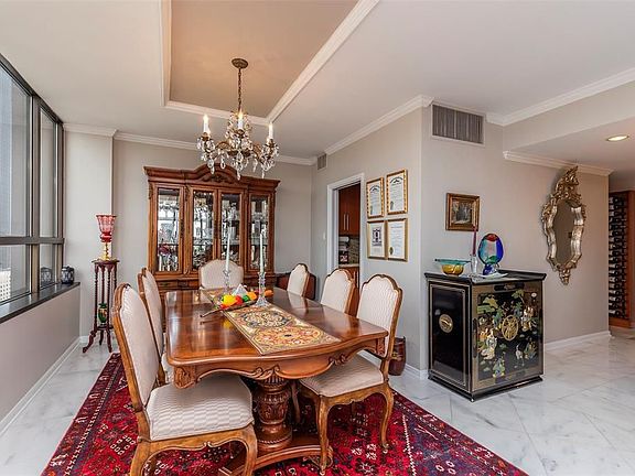 5th image of 5150 Hidalgo St Unit 1804