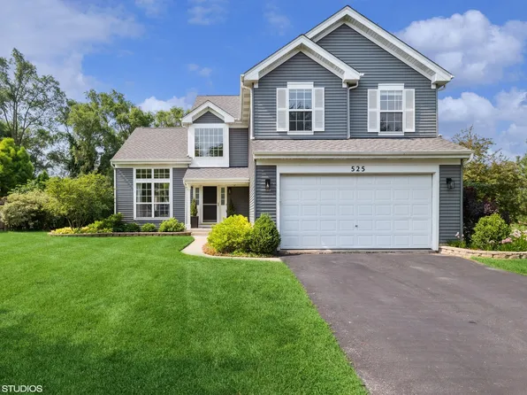 525 W Sweet Clover Rd, Round Lake, IL 60073