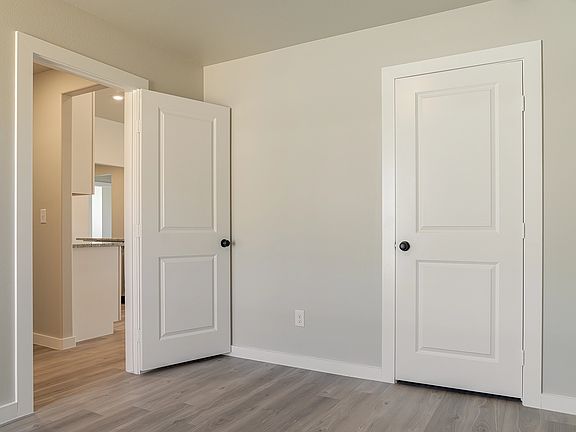 5th image of 1800 Callaway Pl