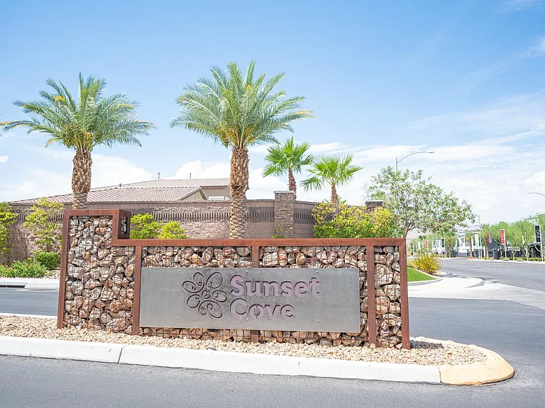 6198 Hays Cove Ct — Photo 43