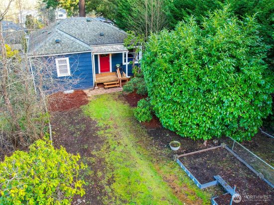 19024 15th Avenue NE, Seattle, WA 98155