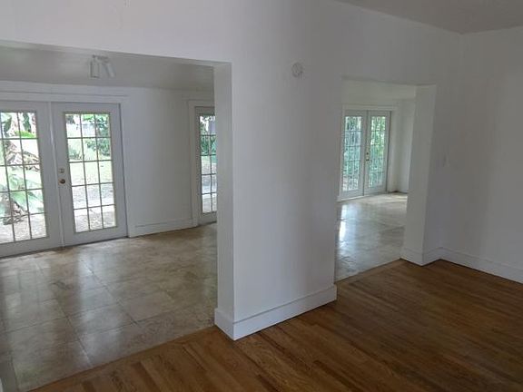3rd image of 11215 NE 8th Ave
