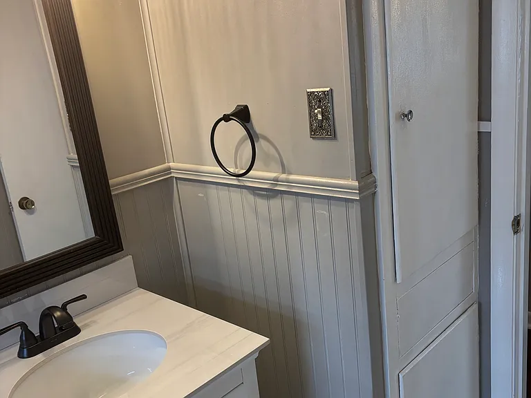 2037 Shadywood Ln — Photo 19