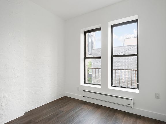 5th image of 197 Franklin St APT 4R