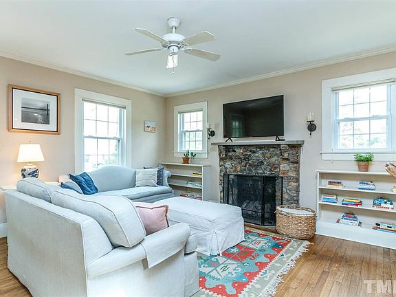 5th image of 9 Davie Cir
