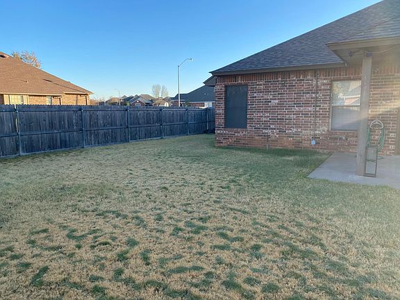 4th image of 13117 Briar Hollow Dr