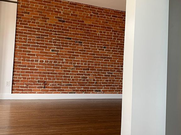 4th image of 3164 22nd St APT 15