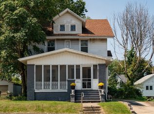 803 S Morris Ave, Bloomington, IL