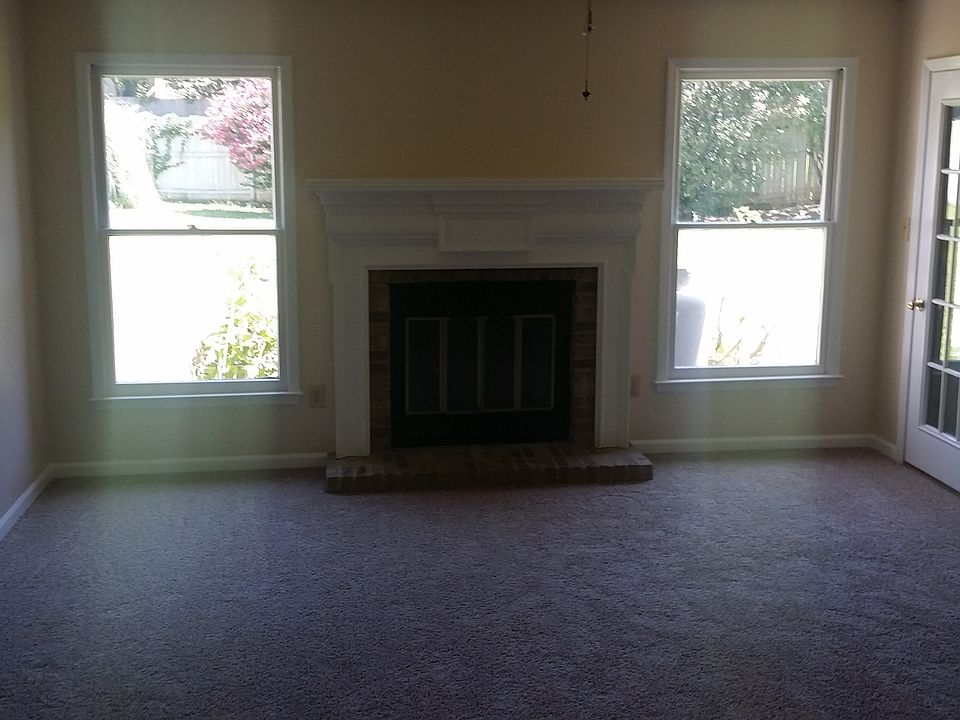 1st image of 15005 Balsam Dr SE