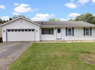 1141 Arnold Ave, Rockford, IL 61108