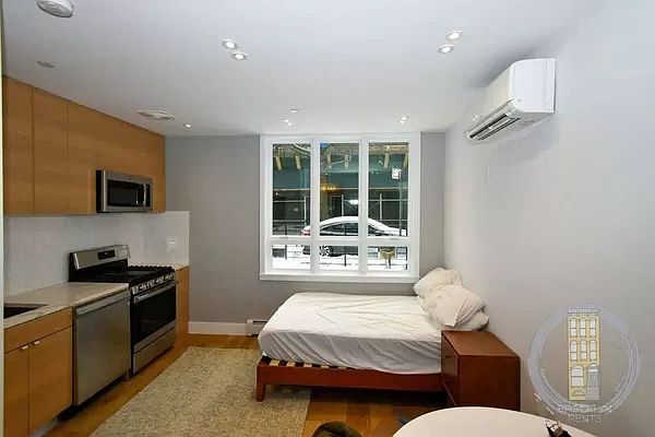 1st image of 37 Irving Pl #Aa