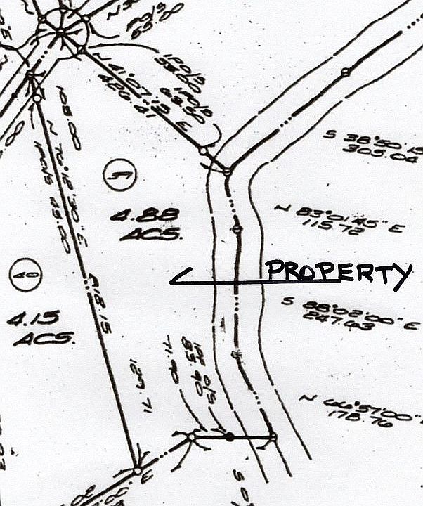 115 feet on Riverbend Rd.