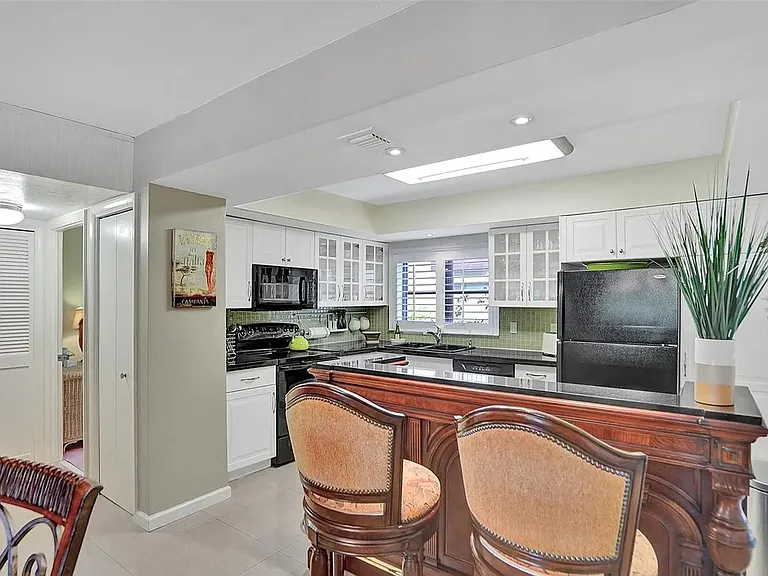 6060 S Falls Circle Dr #313 — Photo 10
