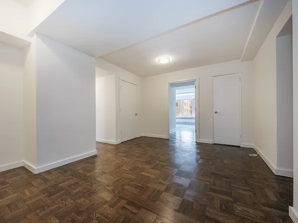 35 East 35th Street image 28 of 31