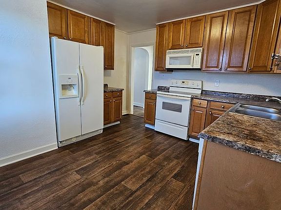5th image of 819 Brentwood Dr