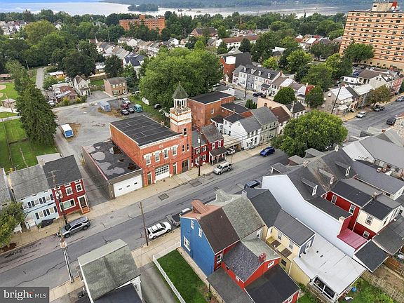 5th image of 516 Union St