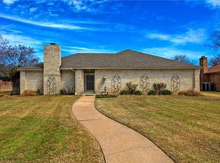 1509 Brook Hollow Dr, Bryan, TX 77802