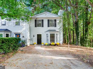 1046 Huntington Trce SE, Smyrna, GA 30082