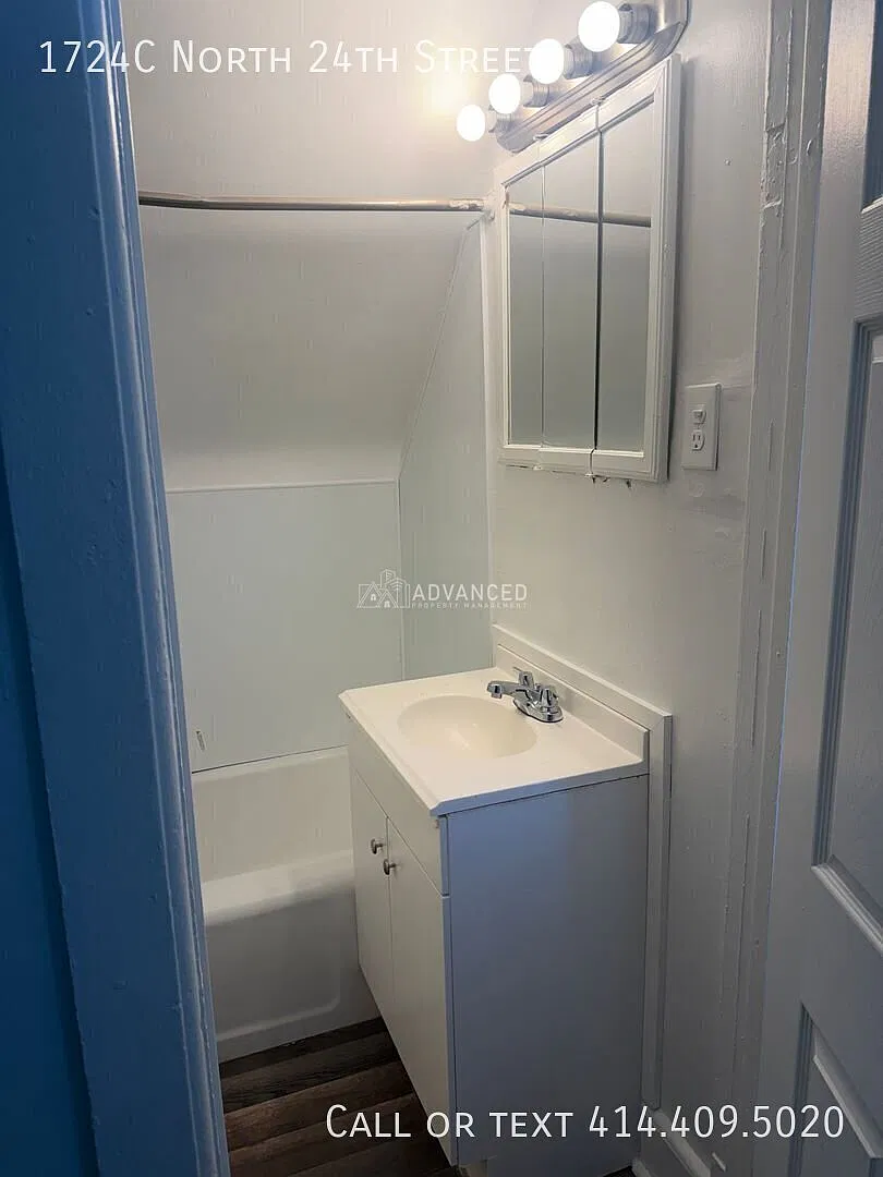 Newly Listed: Cozy 1-Bedroom, 1-Bath Apartment Located At 1724 N 24th St #C, Milwaukee, Wi 53205.... — Photo 4