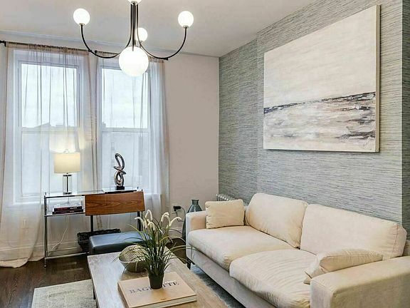 5th image of 644 Park Pl APT 4