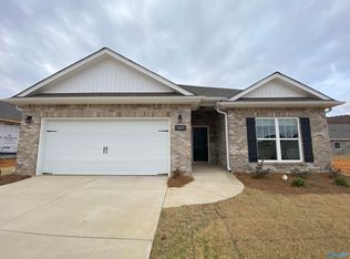 9209 Current Way SE, Owens Cross Roads, AL 35763