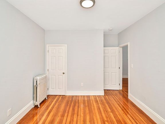 4th image of 349 Adams St #3