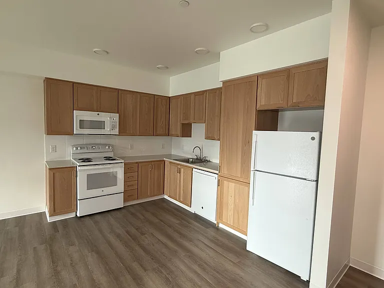 Dolores Apartments — Photo 7