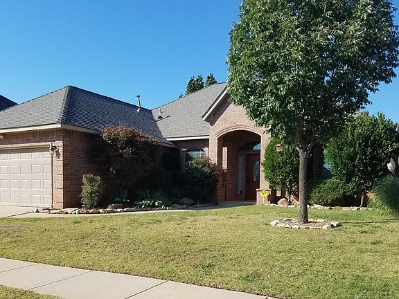3rd image of 7025 NW 131st Ter
