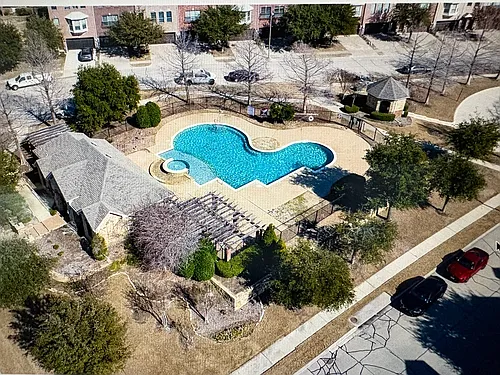 1421 Fox Run Dr Photo 1