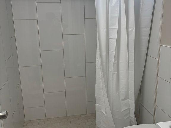 4th image of 4 Adams St #7