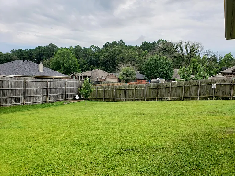 441 Maggie Cir — Photo 24