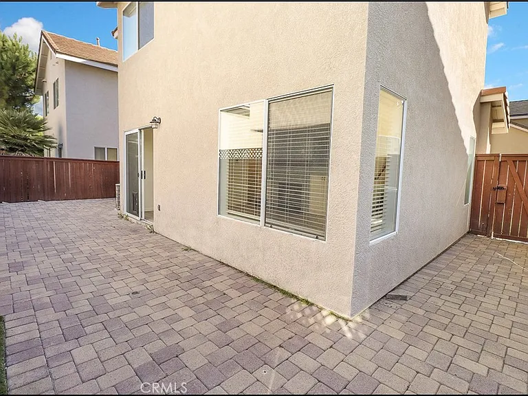 5 Chatham Ct — Photo 27
