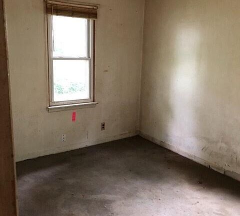4th image of 1214 Greenwood Ave