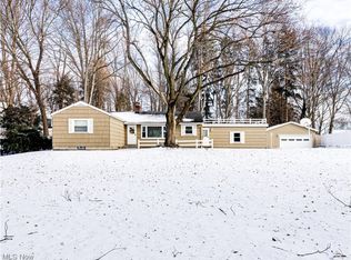 1554 Elm Grove Ave, Akron, OH 44312