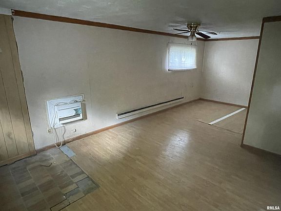 5th image of 1619 N Benedict St