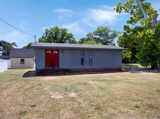 207 Price St, Pine Level, NC 27576