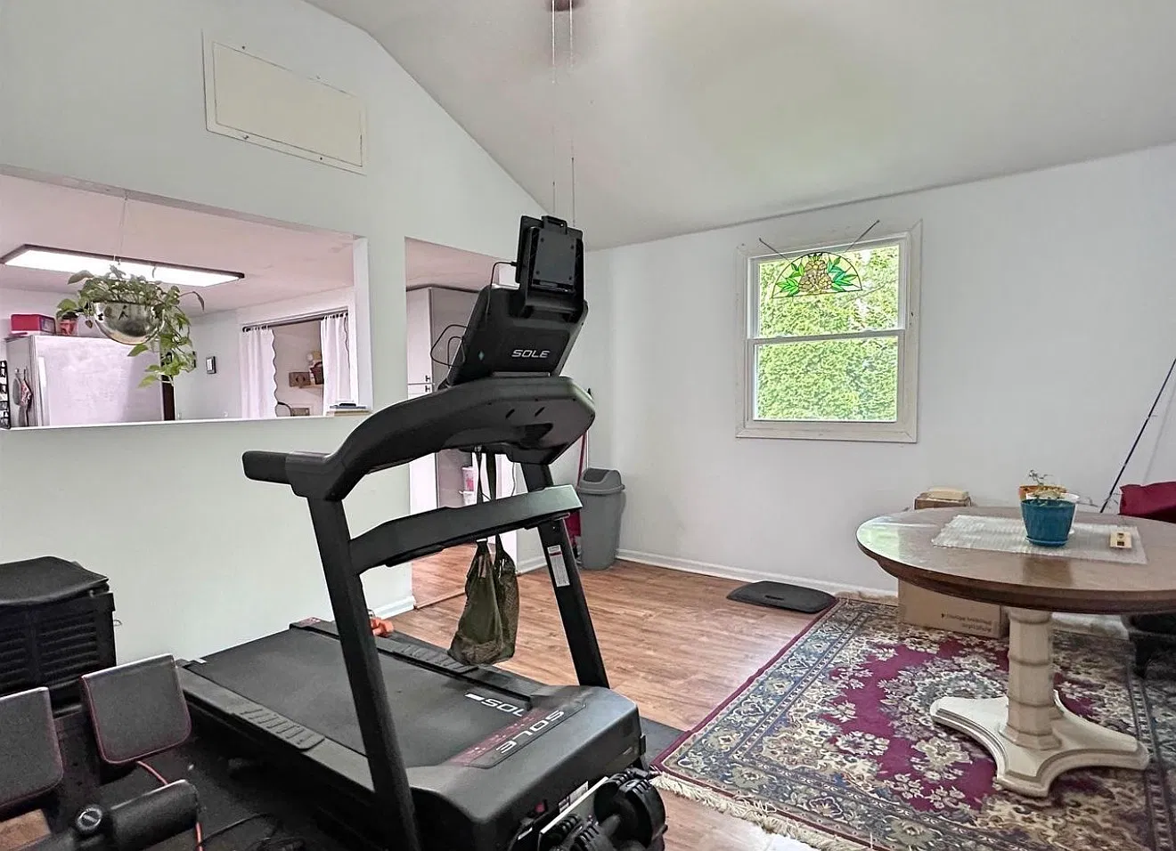 3 bed, 1.5 bath, 1732 sqft, $2,000 — Photo 4