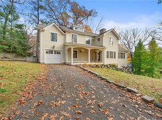 14 Dunster Rd, Mount Kisco, NY 10549