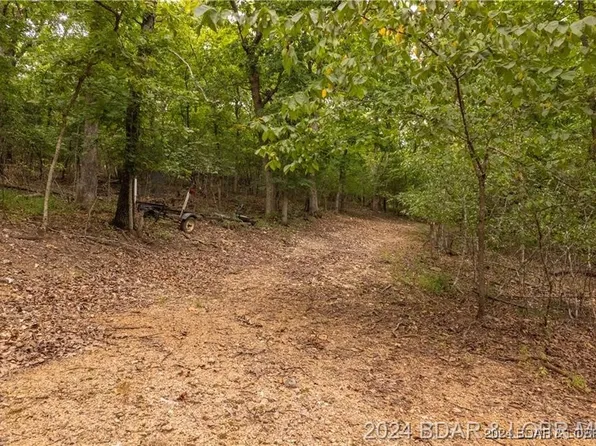 24 Cape Wood Dr, Linn Creek, MO 65052