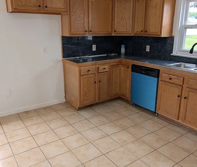 15703 Turney Rd — Photo 24