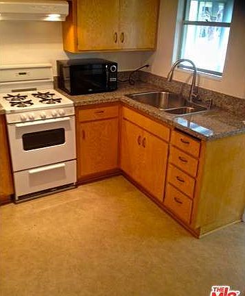4th image of 1430 California Ave #1108