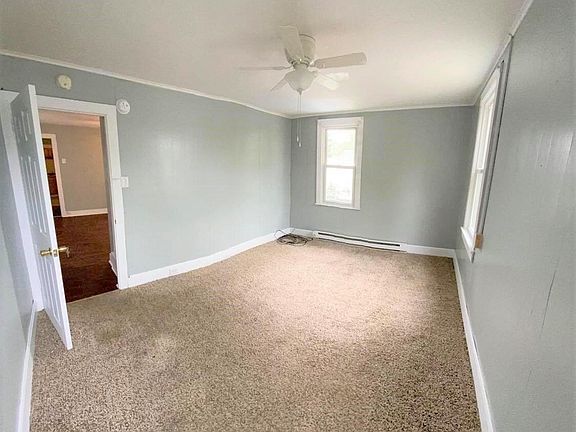 4th image of 145 Sharpe St #2