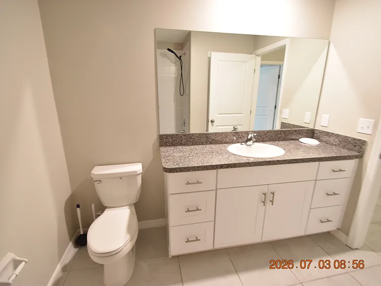 3507 N Maryland Ave — Photo 49
