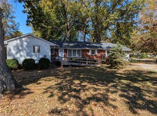 1100 S 5th St, Mebane, NC 27302