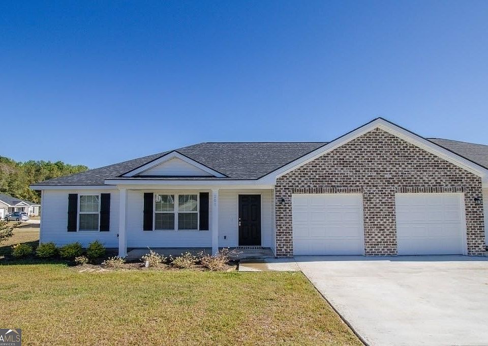 1st image of 165 Callaway Cres Lot 32