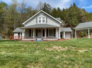 11074 W Us Highway 421, Purlear, NC 28665