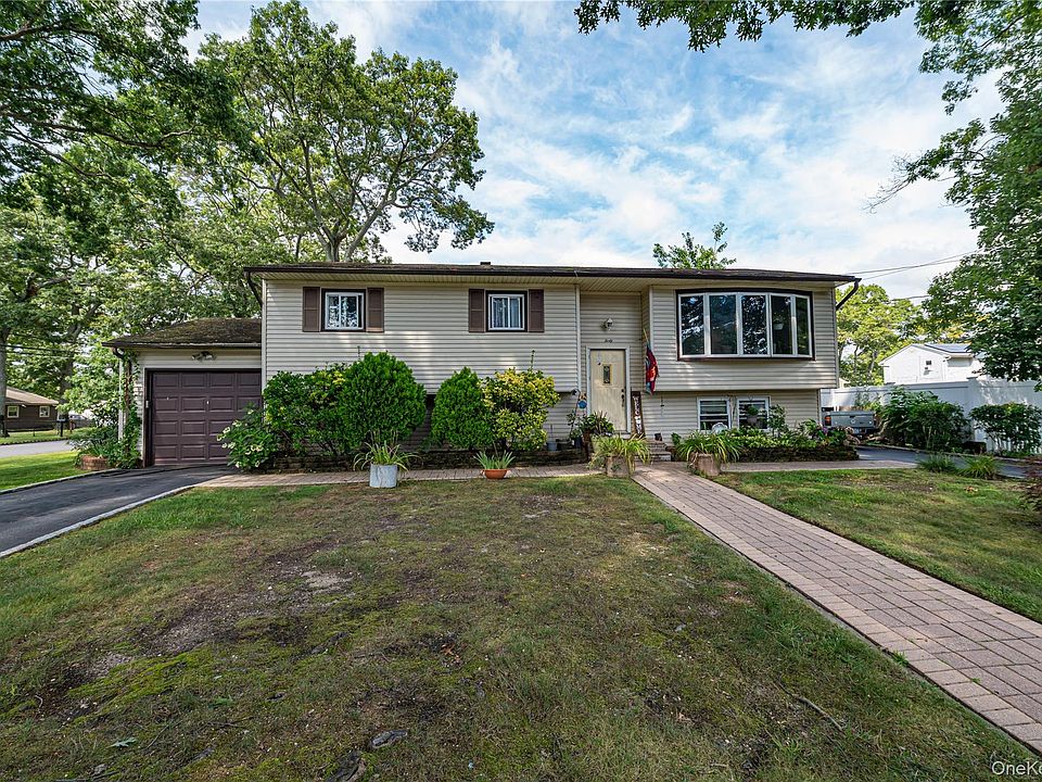 1st image of 40 Rockland Avenue