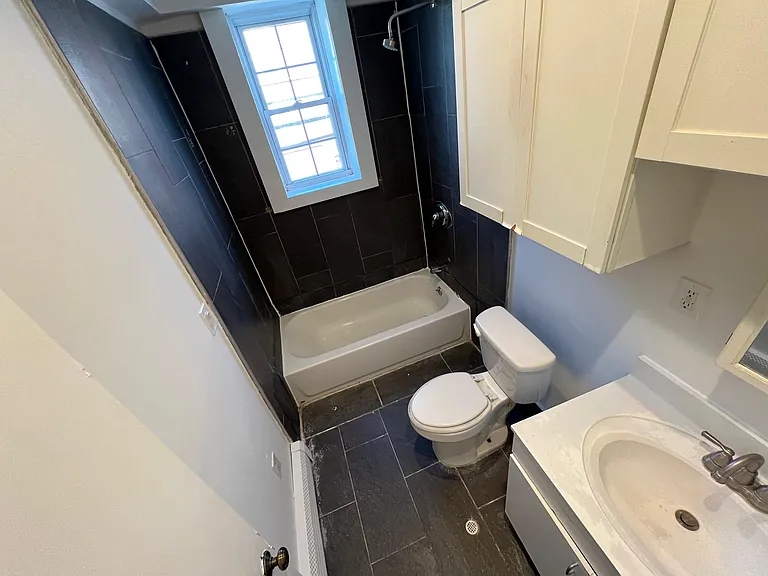 93 Grant Ave #3E — Photo 7
