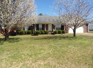28 Big Tree Dr, Pinson, TN 38366